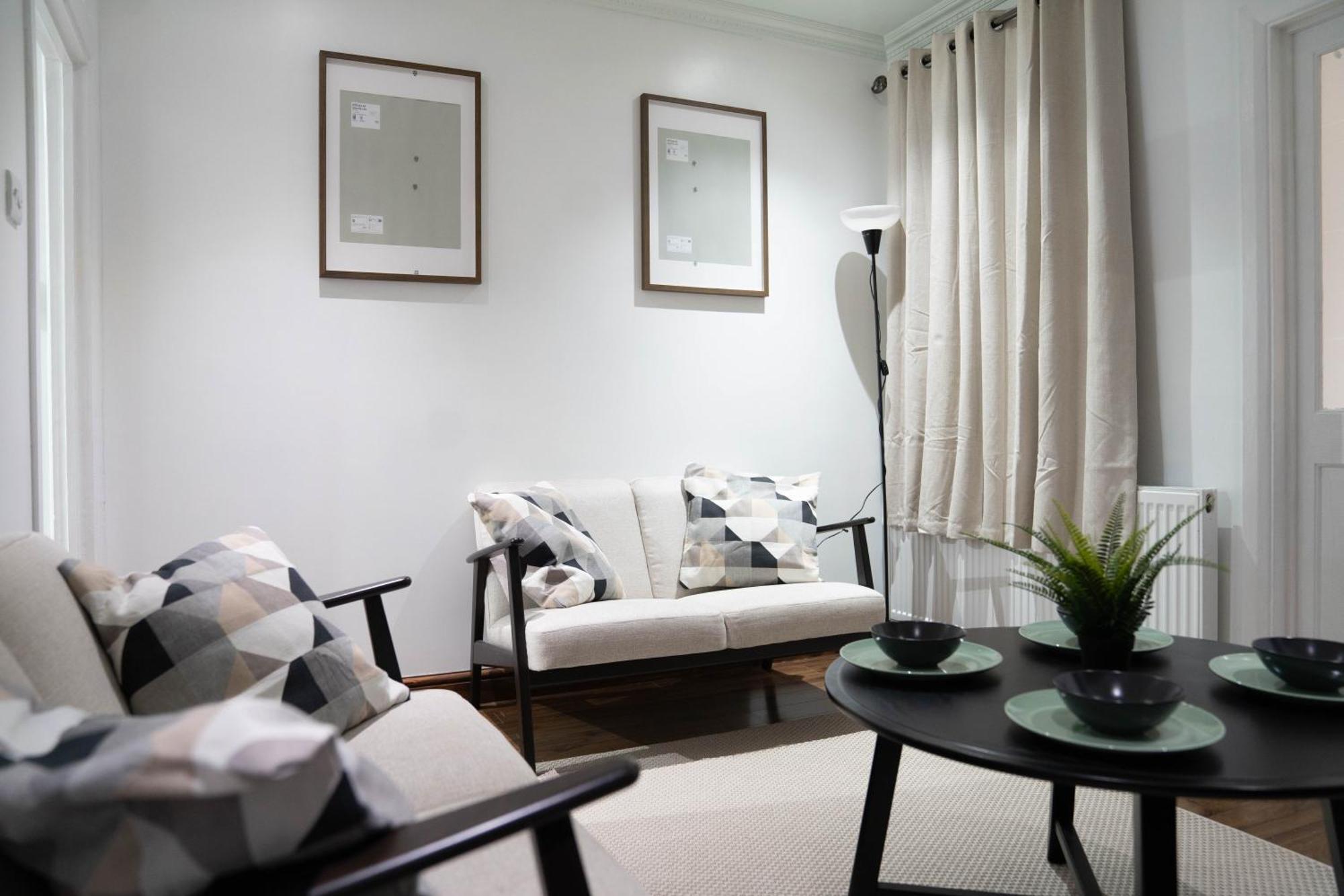 Apartamento Modern, Cozy 3-bed House In Perfect For Families, Contractors And Groups!